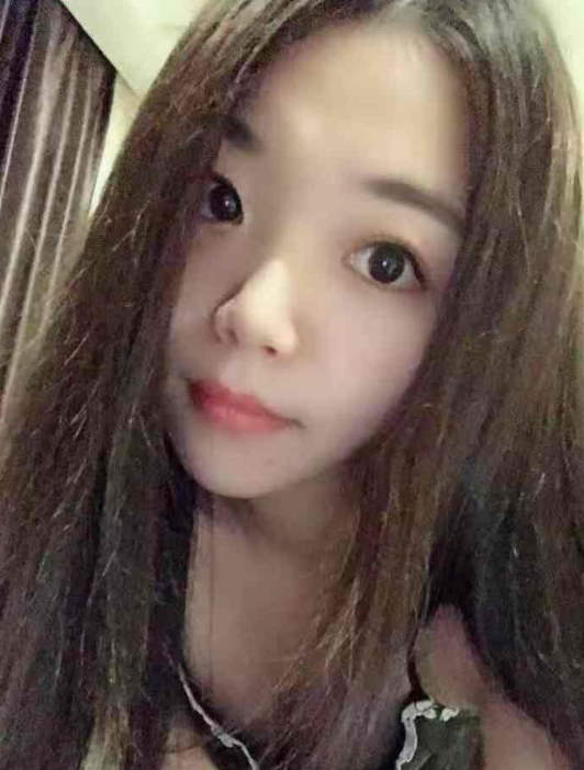 颜值还可以的妹子